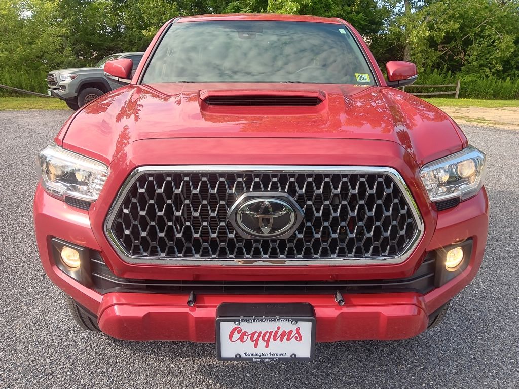 Used 2018 Toyota Tacoma Truck