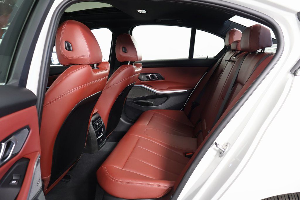Thumbnail: 2025 BMW 3 Series - 11
