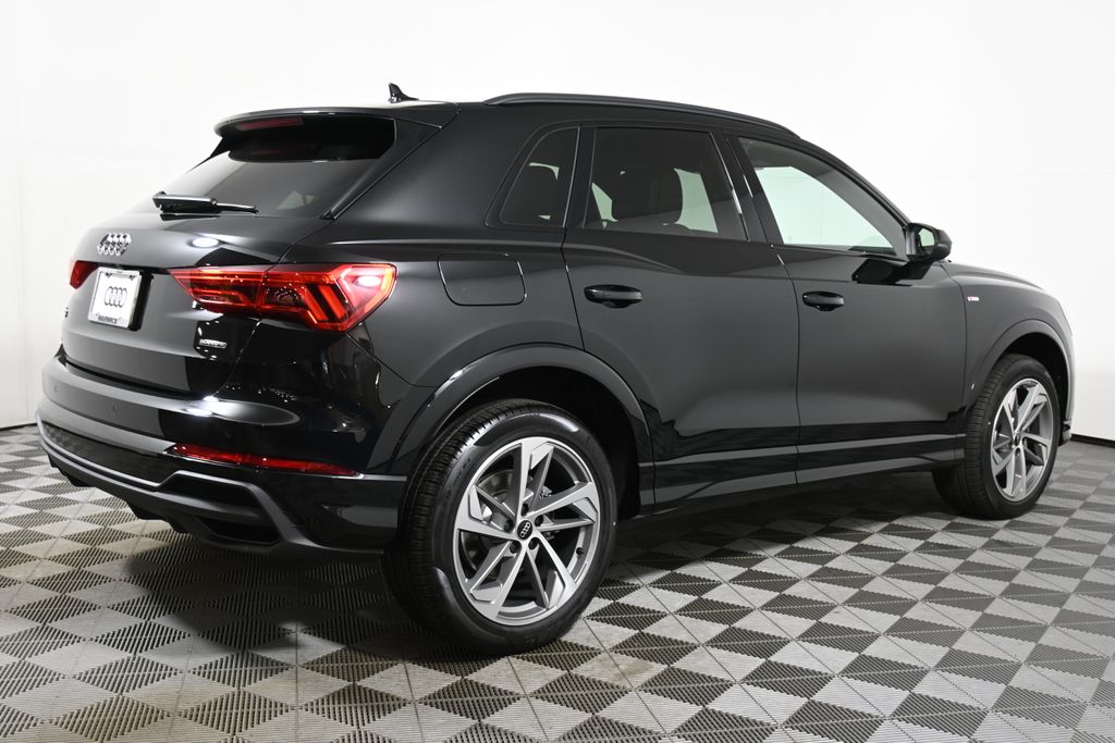 Thumbnail: 2025 Audi Q3 - 7