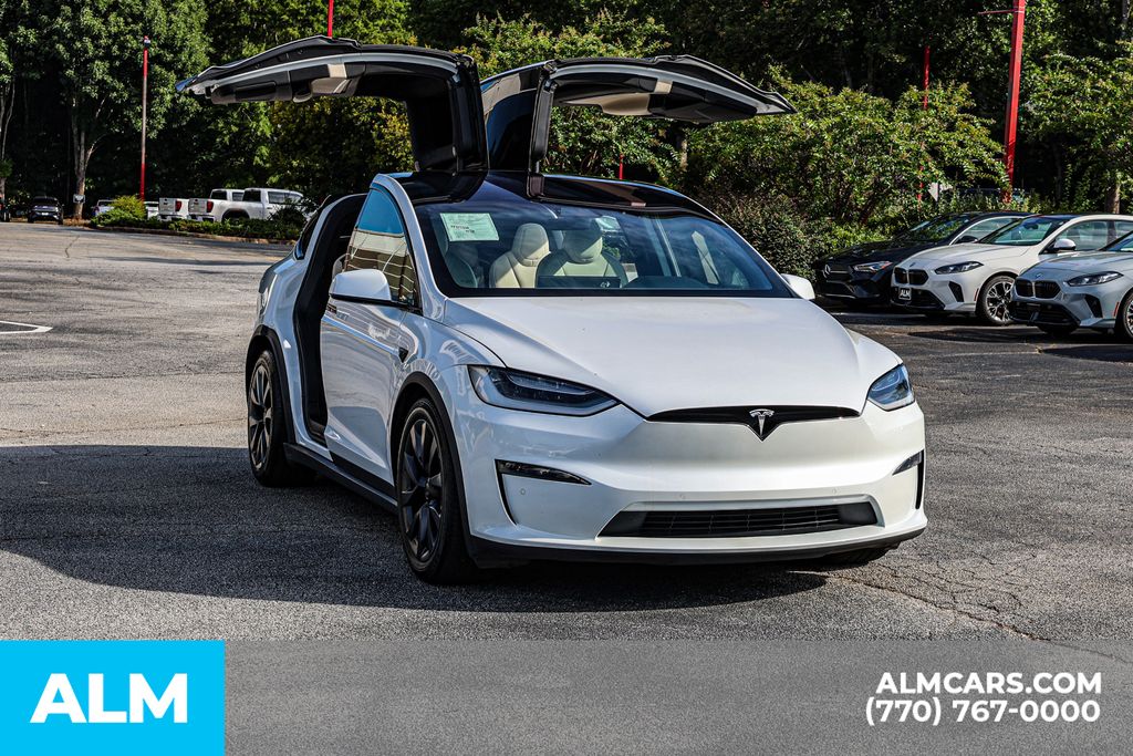 Used 2023 White Tesla Standard Range image 6