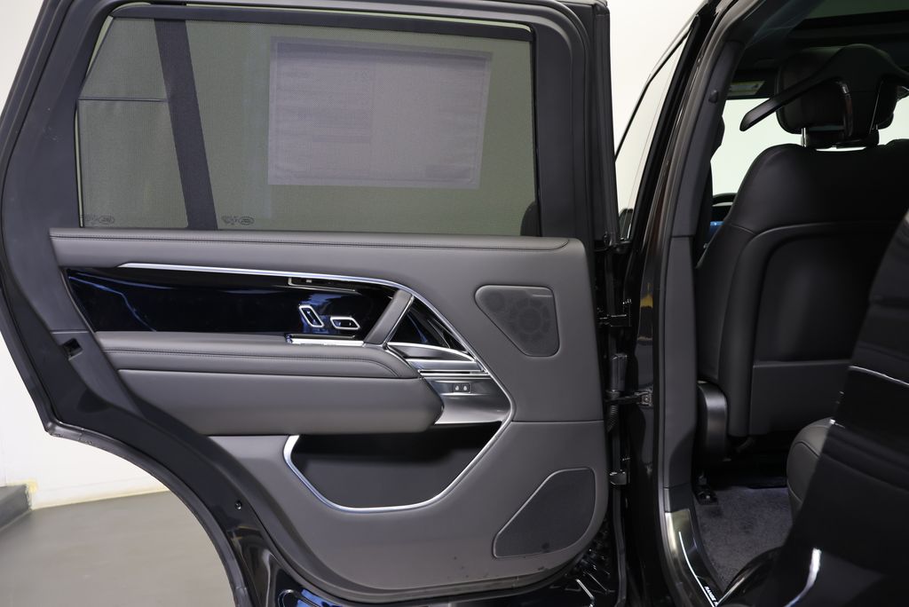 Thumbnail: 2026 Land Rover Range Rover - 31