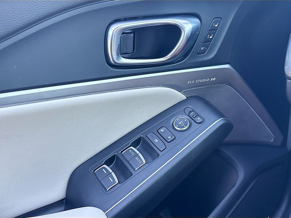 Used 2025 White Acura A-Spec Tech Package image 17