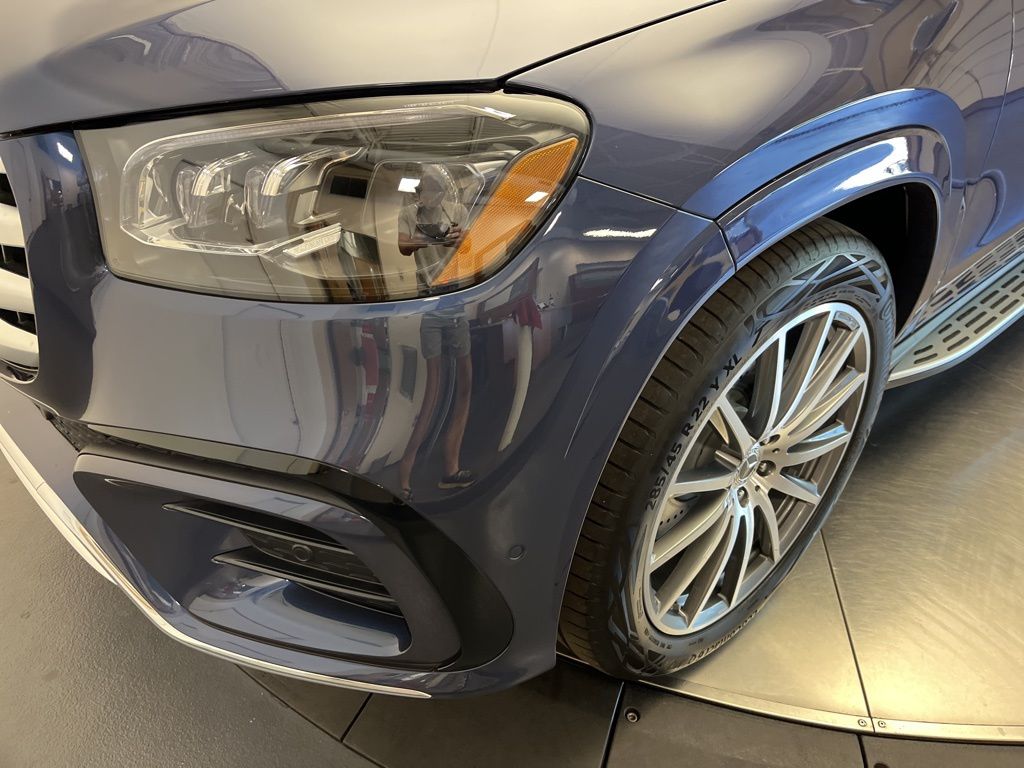 Thumbnail: 2026 Mercedes-Benz GLS - 9