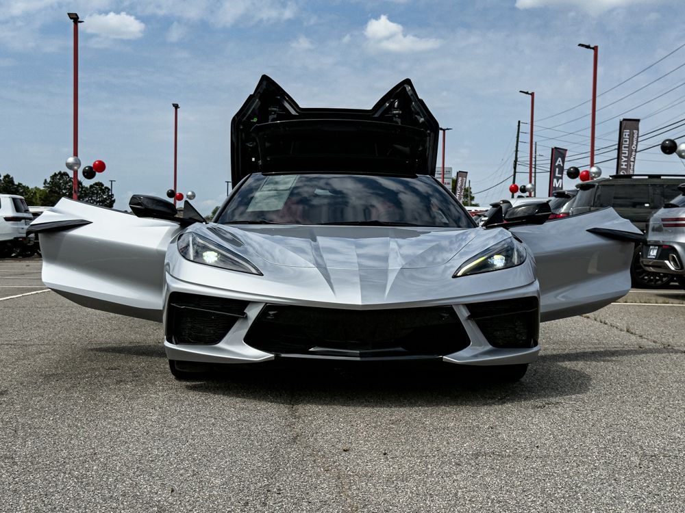 Used 2020 Silver Chevrolet Stingray image 15