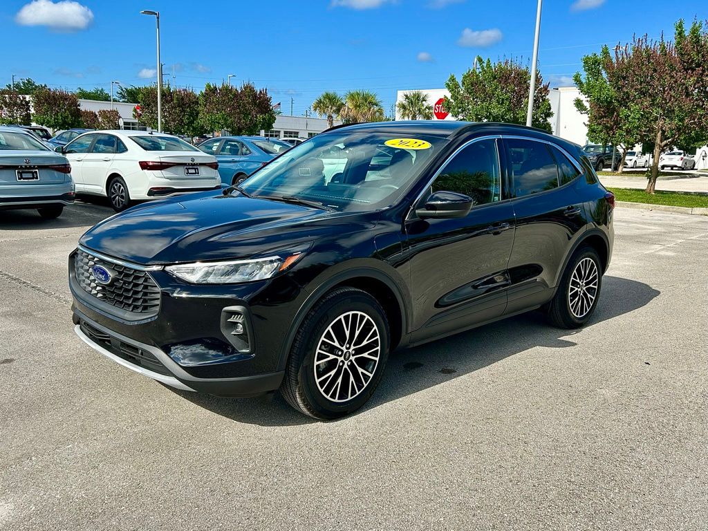 2023 Ford Escape Plug-In Hybrid Base