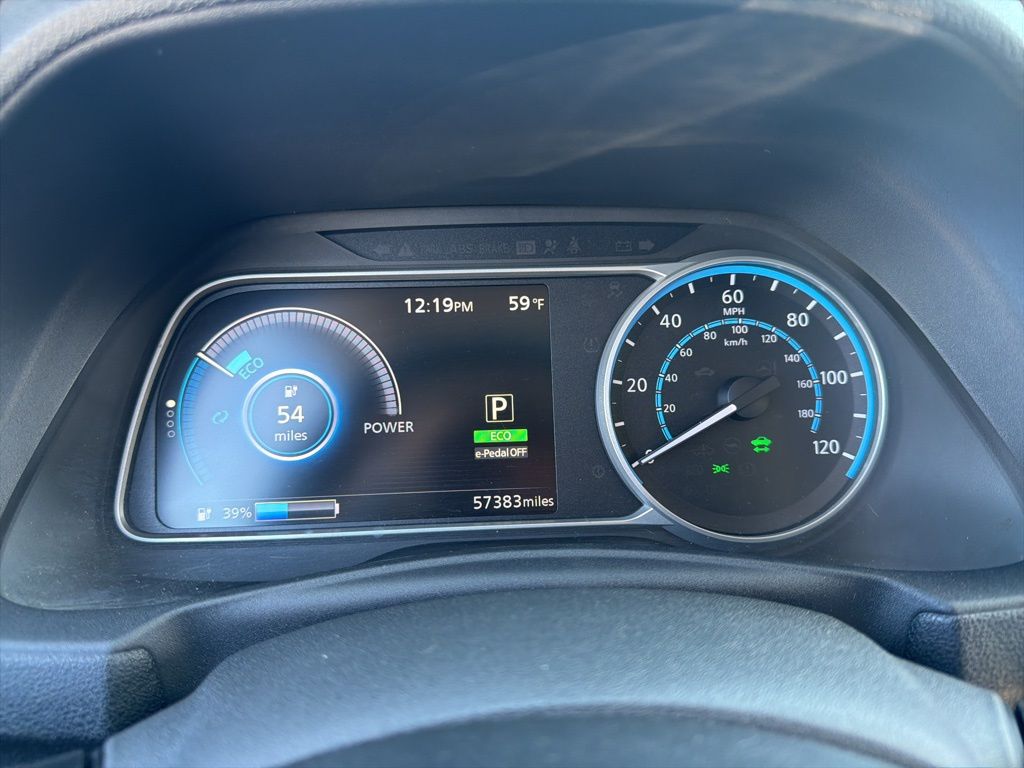 Thumbnail: 2018 Nissan Leaf - 27