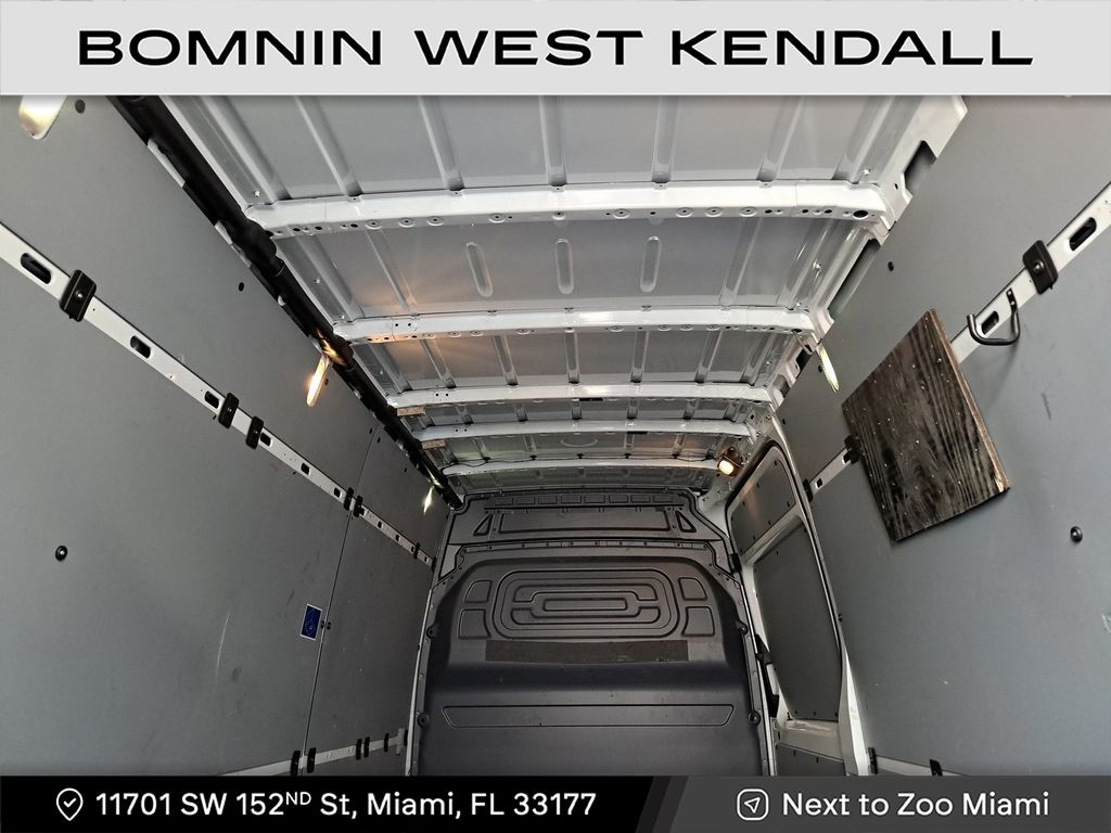 2025 Mercedes-Benz Sprinter 2500 Cargo 170 WB photo