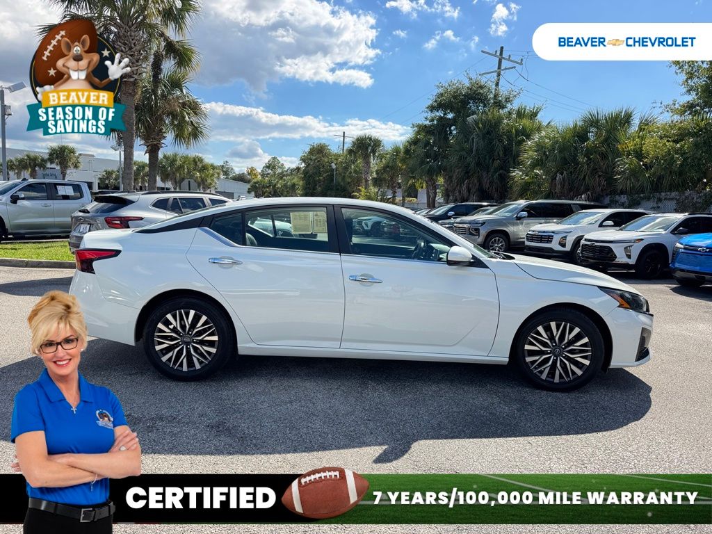 Used 2023 Nissan Altima Sedan