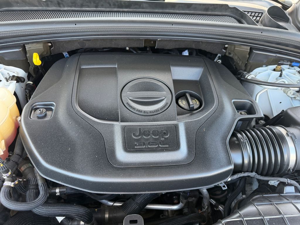 2022 Jeep Grand Cherokee L Summit White at South Hills CDJR