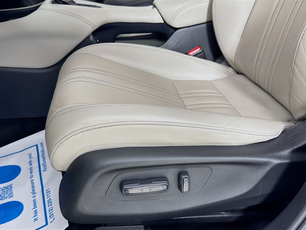 Used Car 2024 Honda Hr-v  Ex-l For Sale Under $30,000 In Austin, Texas