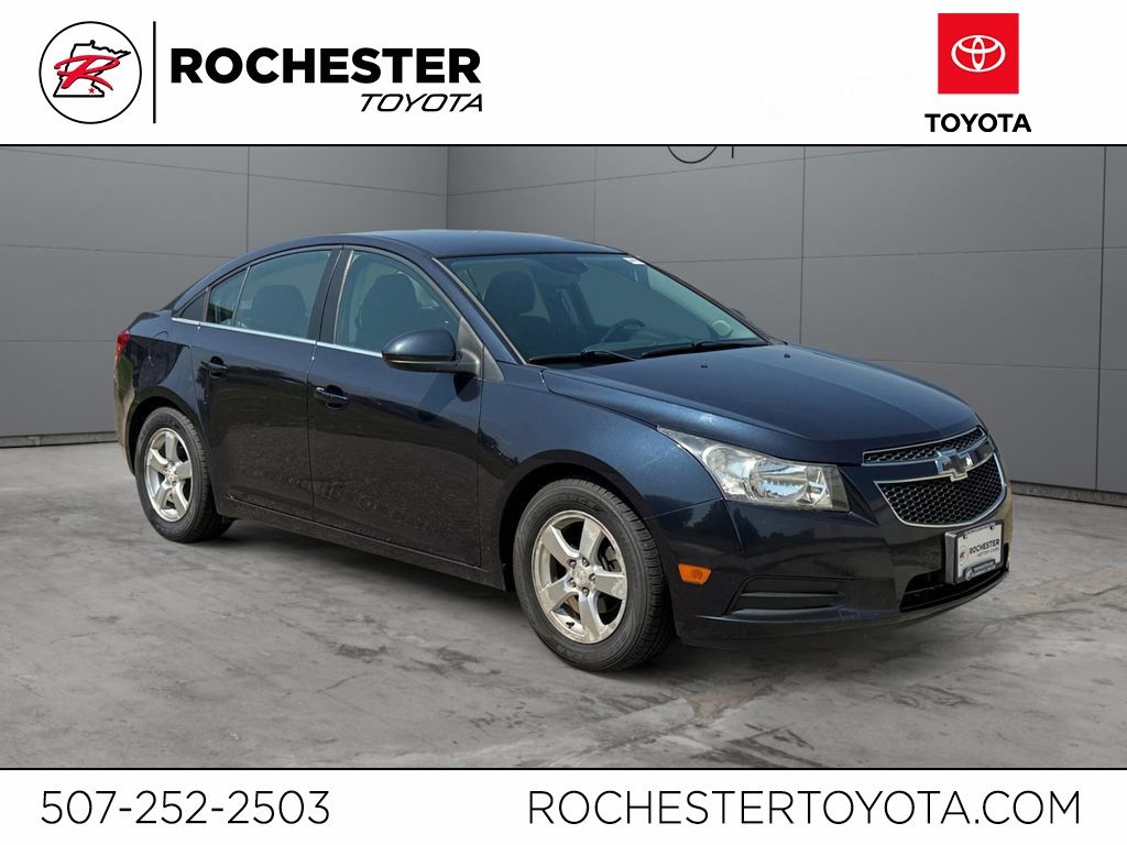  2014 Chevrolet Cruze 1LT Sedan FWD   