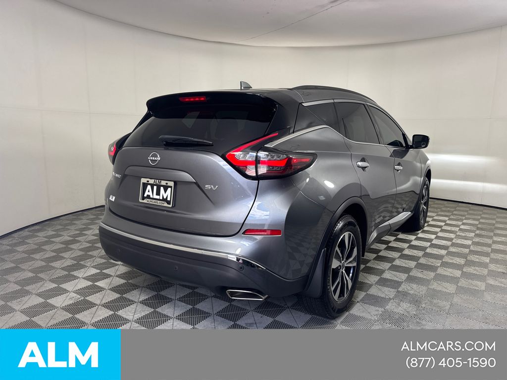 Used 2023 Gray Nissan SV image 6