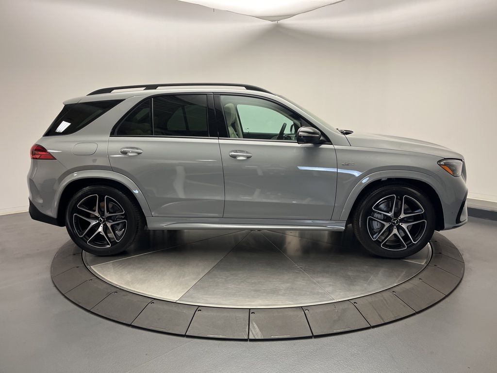 Thumbnail: 2026 Mercedes-Benz GLE - 8