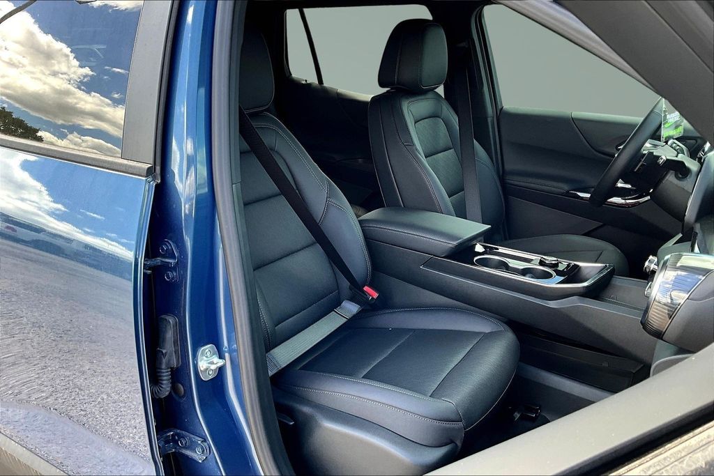 2026 Chevrolet Equinox LT - 11