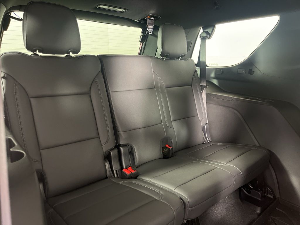 Thumbnail: 2026 Chevrolet Tahoe - 14