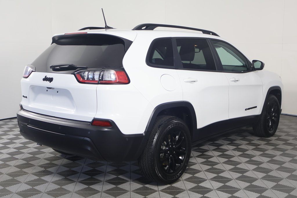 2023 Jeep Cherokee Altitude 4