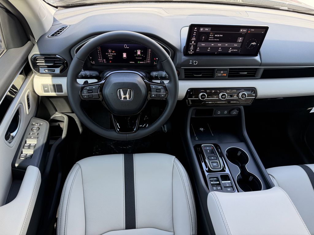 new 2026 Honda Pilot car, priced at $44,107