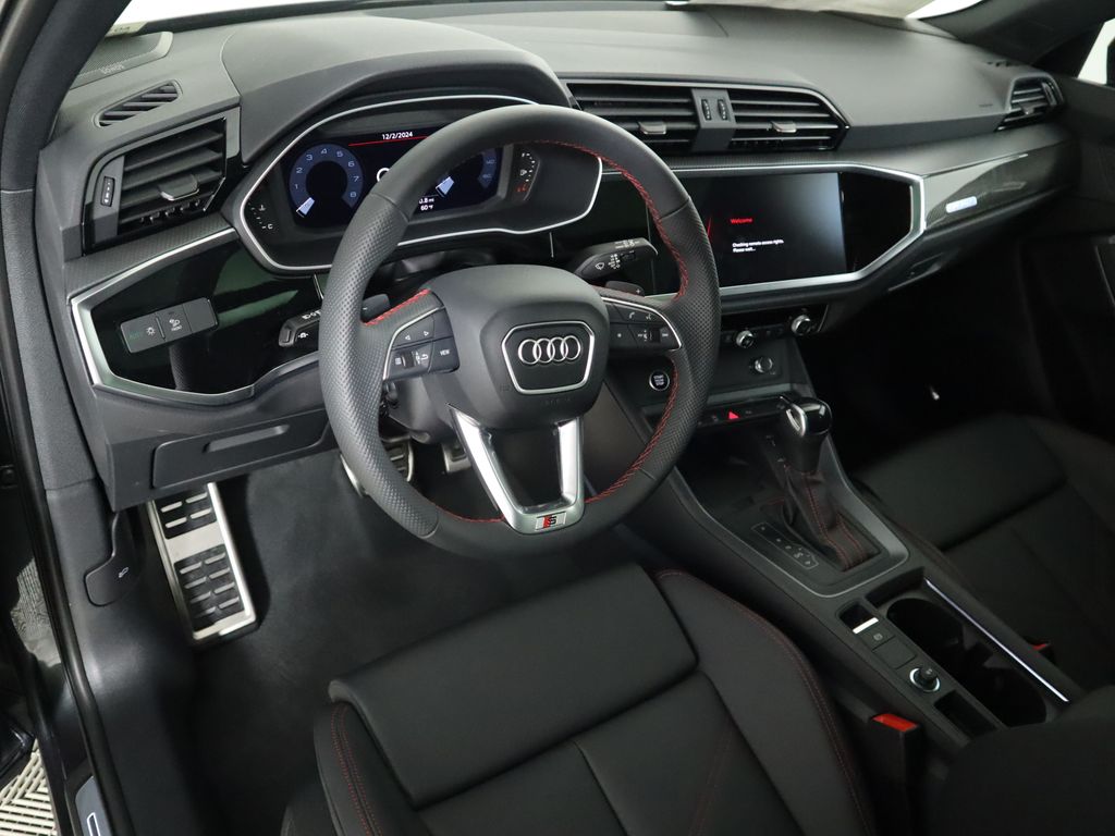 2025 Audi Q3  10