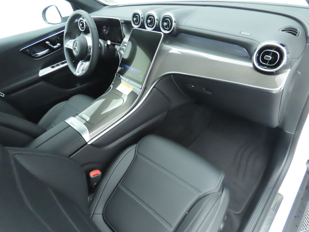 2024 Mercedes-Benz GLC 300 18