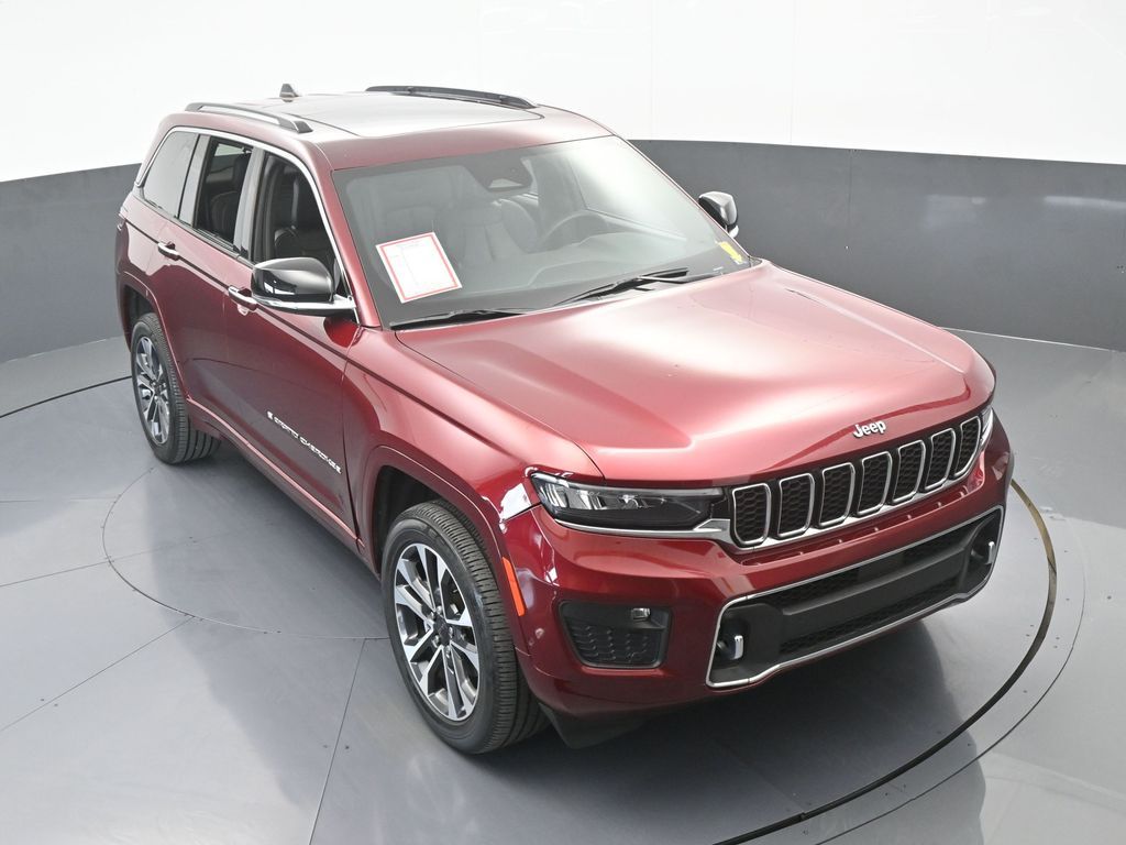 Used 2023 Velvet Red Pearlcoat Jeep Overland image 59