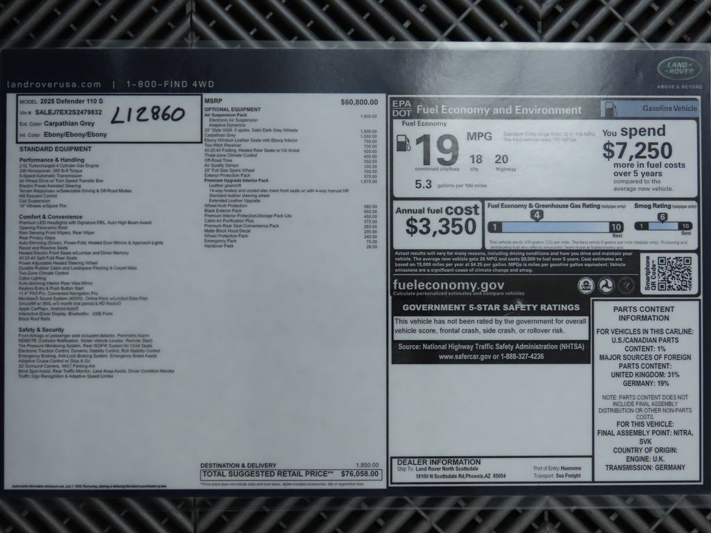 Thumbnail: 2025 Land Rover Defender - 9