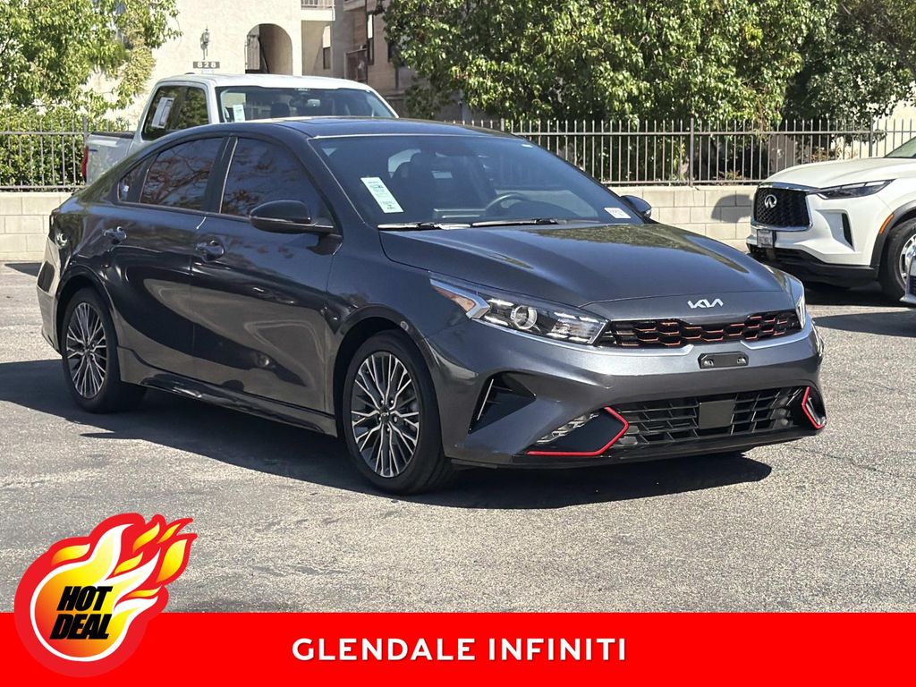 Gravity Gray 2024 Kia Forte Sedan Front-Wheel Drive Continuously Variable Transmission