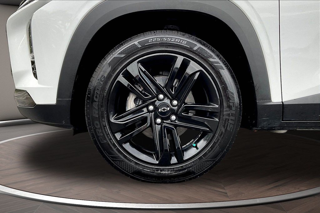 Used 2024 Chevrolet Trax SUV