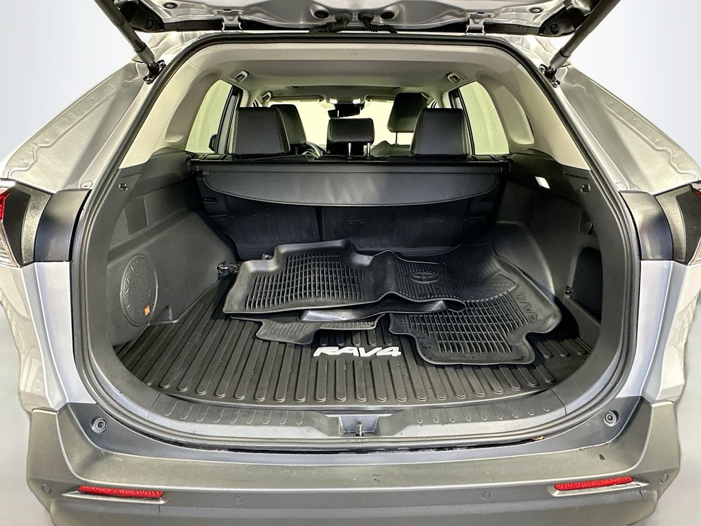 Thumbnail: 2025 Toyota RAV4 - 27