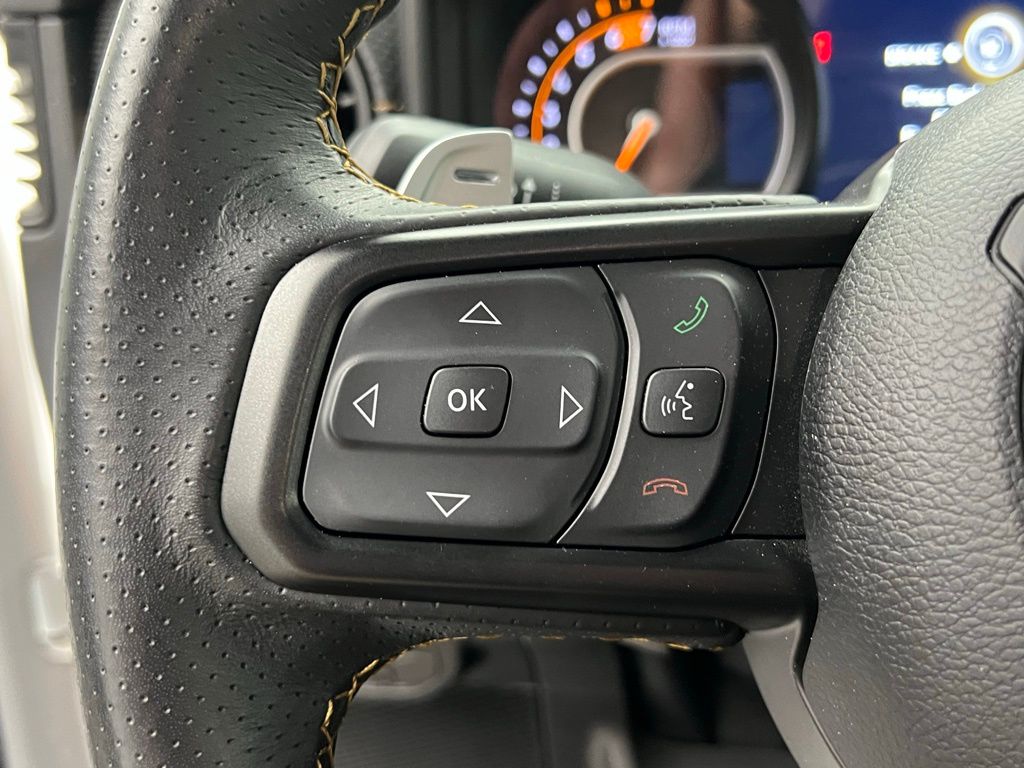 Thumbnail: 2024 Jeep Wrangler - 9