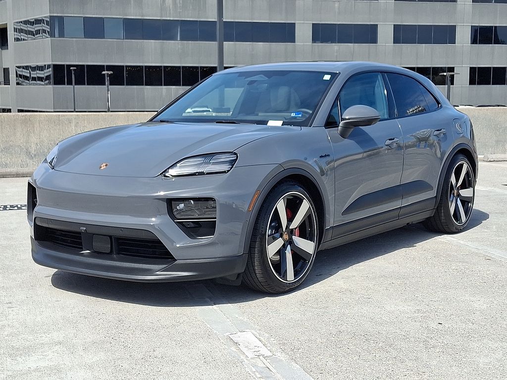 Thumbnail: 2026 Porsche Macan - 1