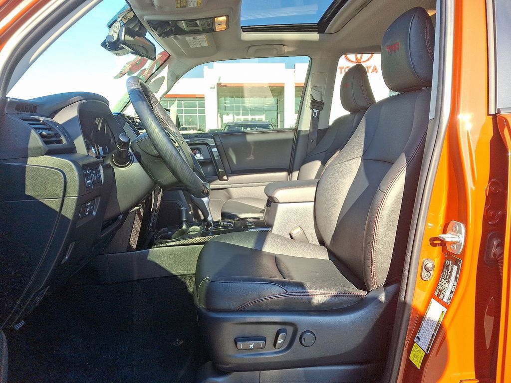 Thumbnail: 2024 Toyota 4Runner - 14