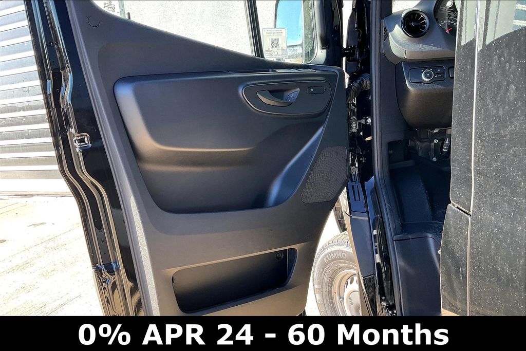 2025 Mercedes-Benz Sprinter Cargo Van Base - Photo 10