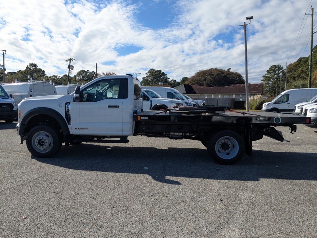 2025 Ford F-550 Chassis XL