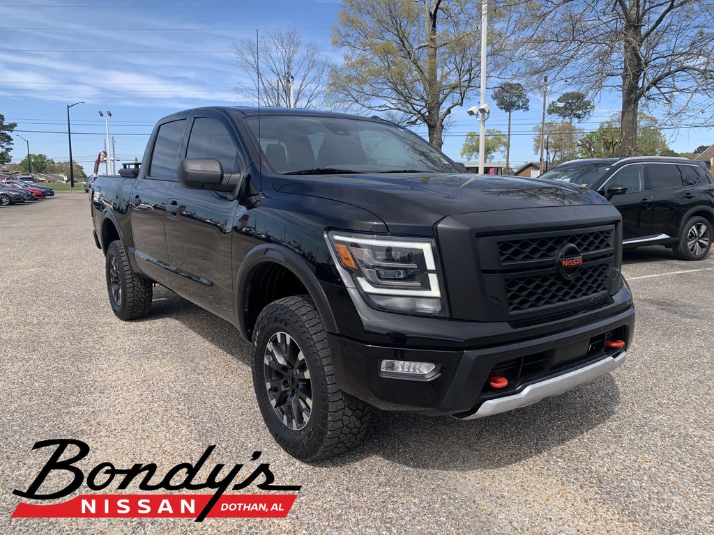 2021 Nissan Titan PRO-4X Crew Cab 4WD