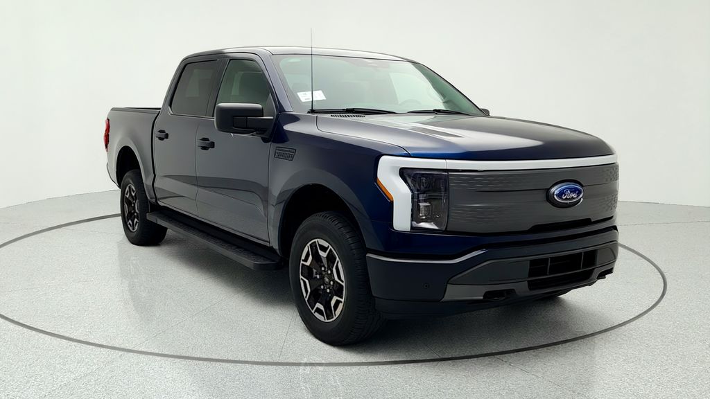 2023 Ford F-150 Lightning XLT SuperCrew AWD