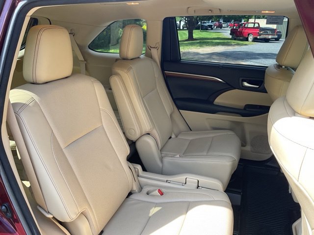 Used 2018 Toyota Highlander SUV