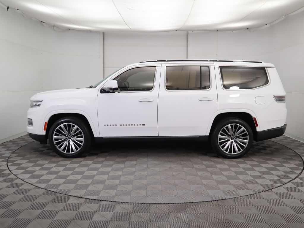 Thumbnail: 2022 Jeep Grand Wagoneer - 8
