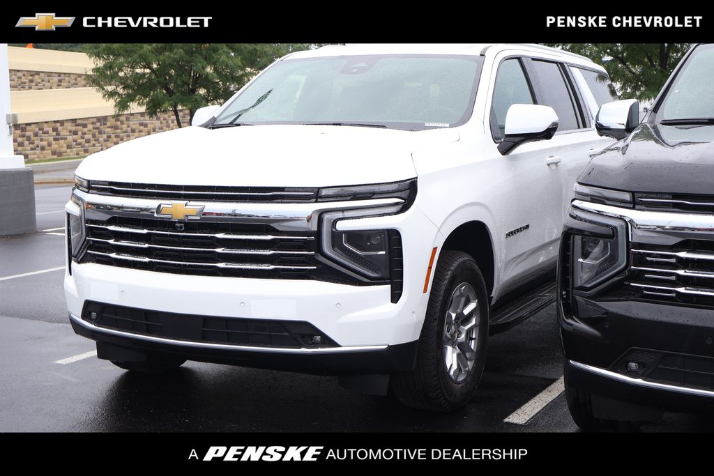 2025 Chevrolet Suburban LT Hero Image