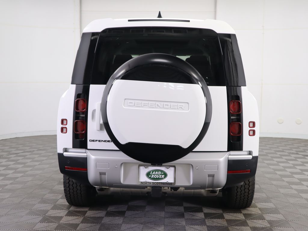 2025 Land Rover Defender 130 6
