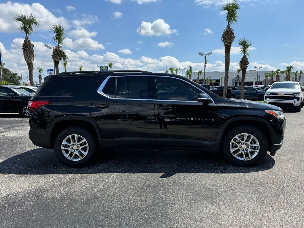 2021 Chevrolet Traverse LT 9