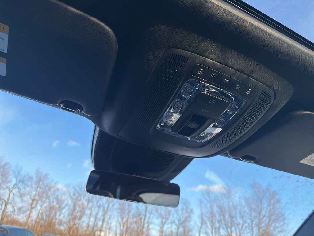 Thumbnail: 2025 Mercedes-Benz GLE - 14