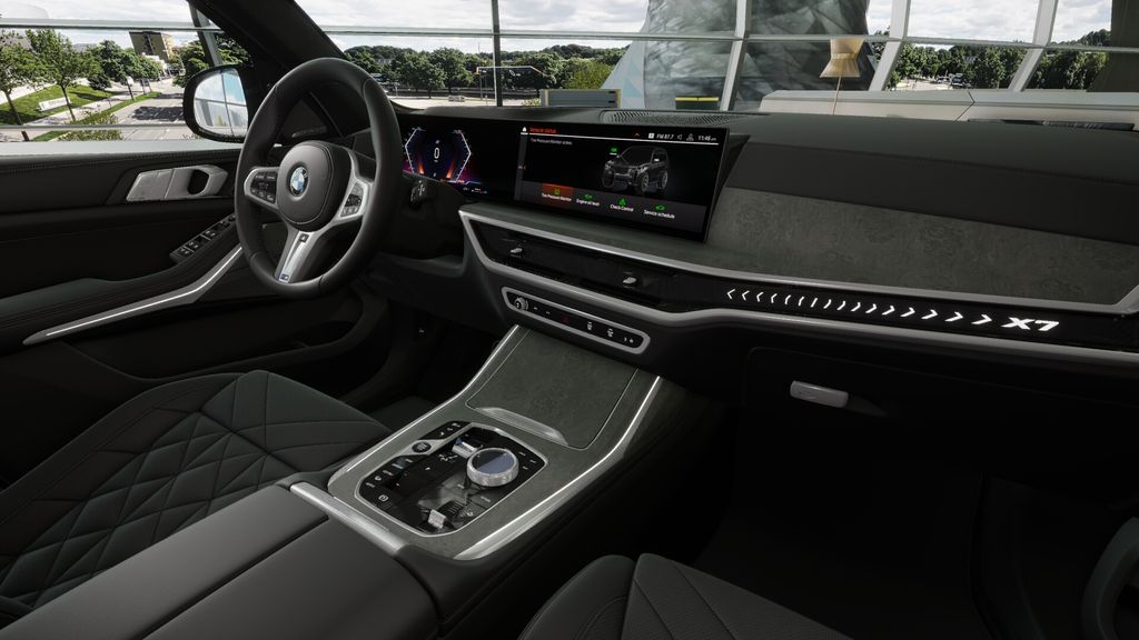 Thumbnail: 2026 BMW X7 - 14