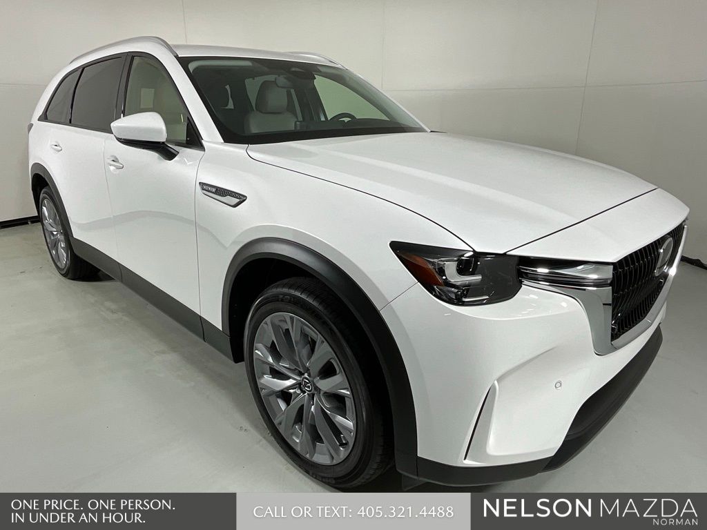 New 2026 White Mazda 3.3 Turbo Preferred image 4