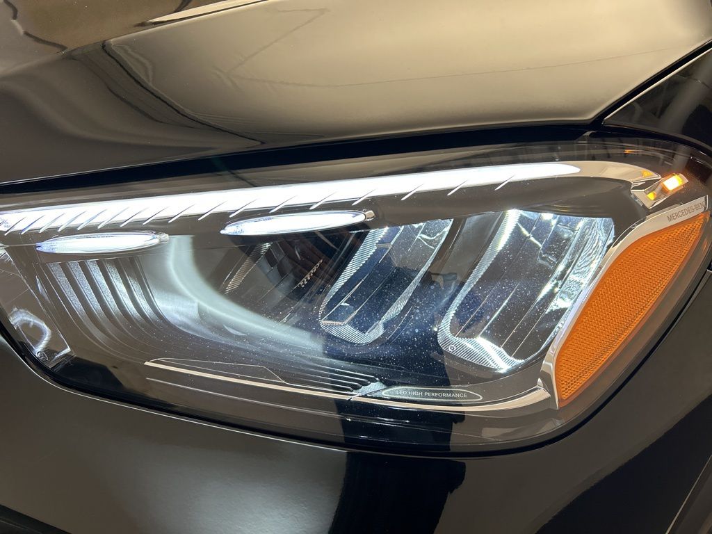 Thumbnail: 2026 Mercedes-Benz GLE - 9