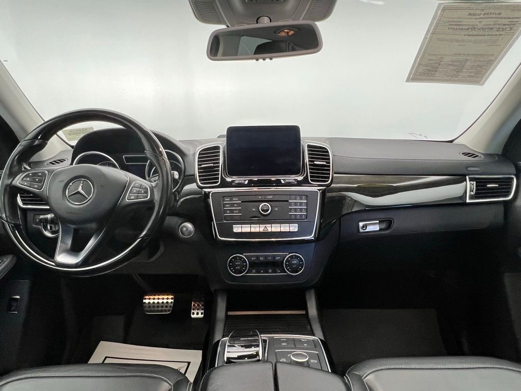 Thumbnail: 2018 Mercedes-Benz GLE - 10