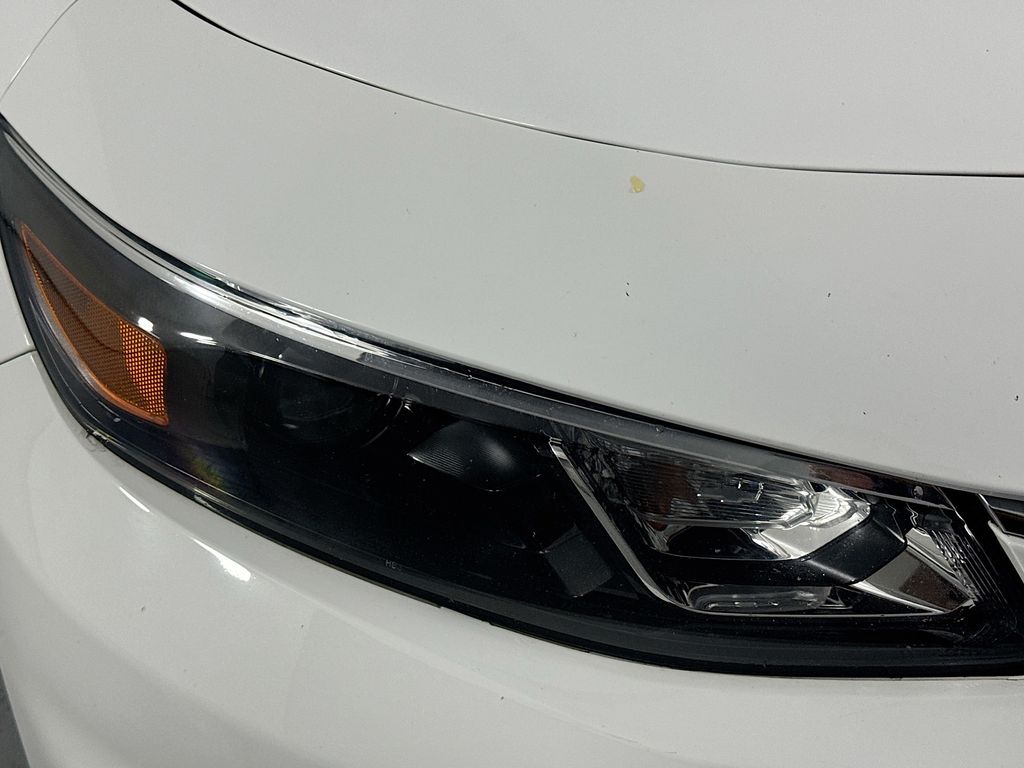 Used Car 2018 Chevrolet Malibu  Lt For Sale Under $12,000 In Austin, Texas