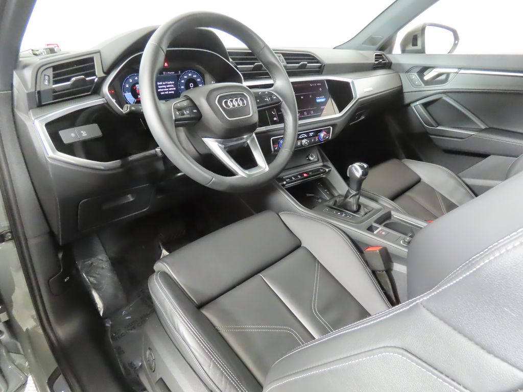 Thumbnail: 2025 Audi Q3 - 29