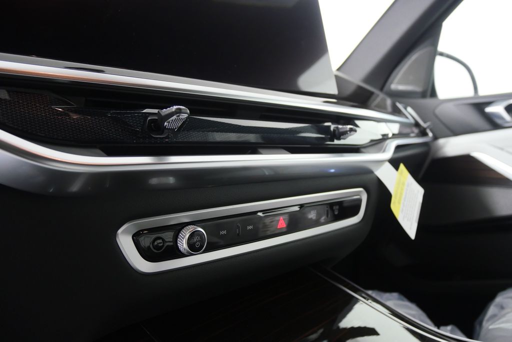 2026 BMW X5 xDrive40i 21