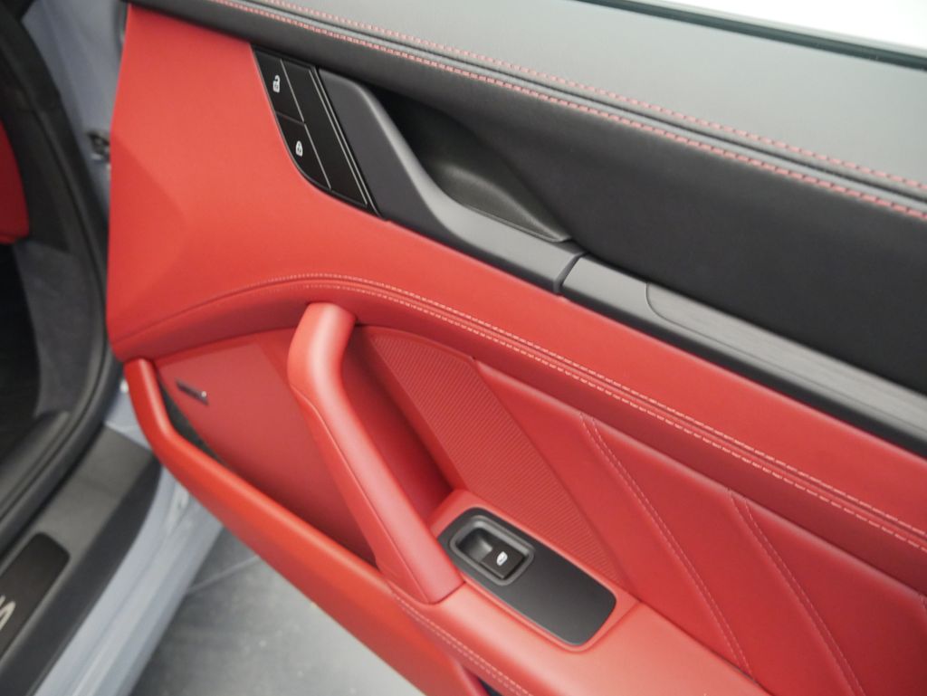 Thumbnail: 2024 Porsche 911 - 20