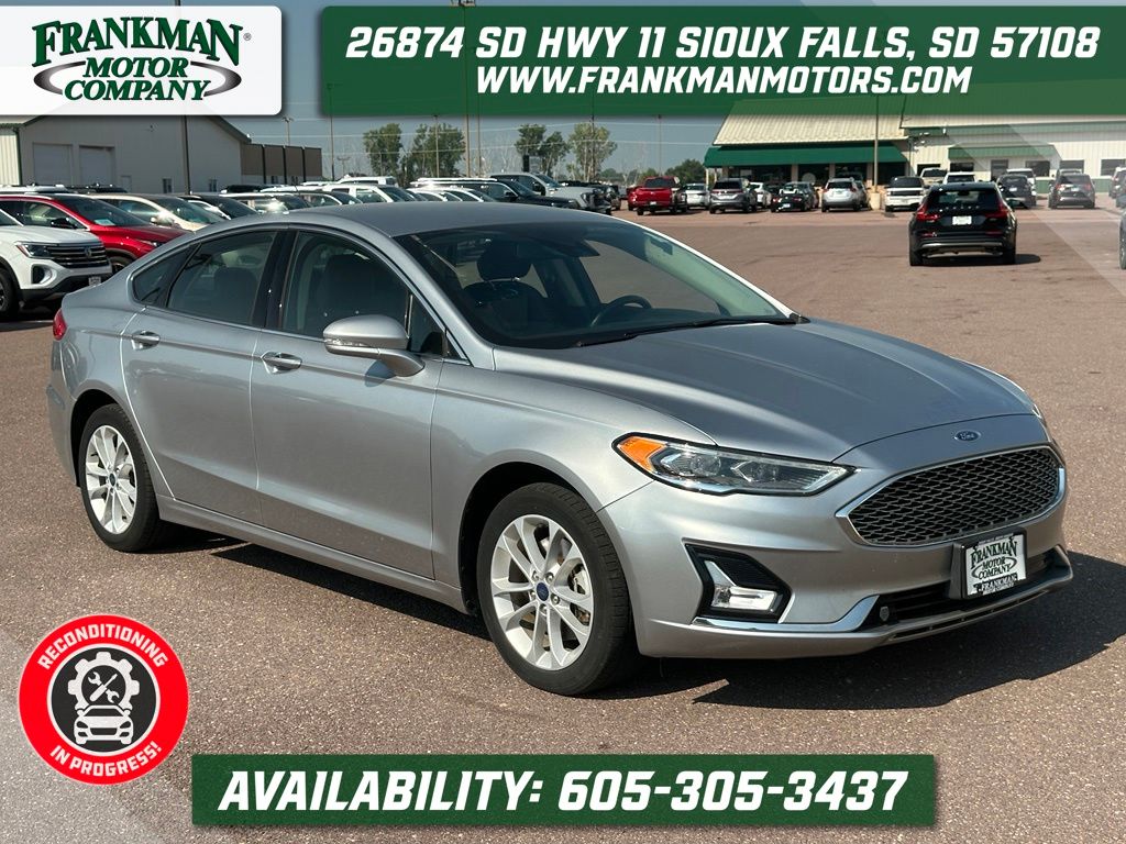 Silver Metallic 2020 Ford Fusion Energi Sedan Front-Wheel Drive Continuously Variable Transmission
